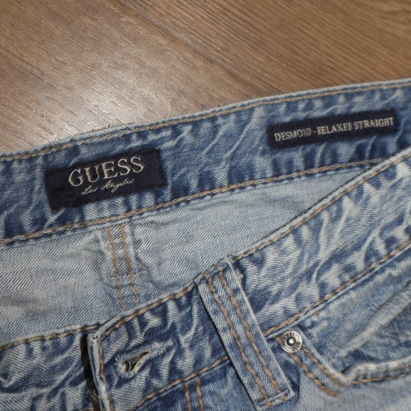 Distressed Guess Jeans 33 x 30 - Picture 4 of 6